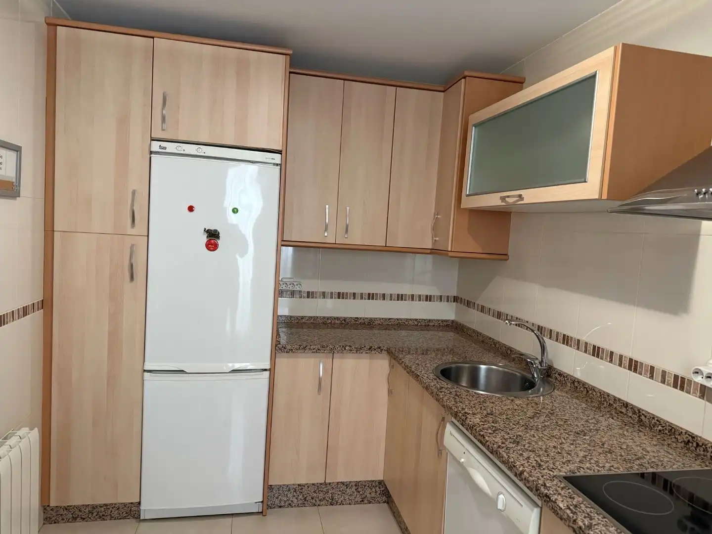 Apartamento de alquiler en Calle Gaspar Mendez, 9, Valdepasillas - La Paz - Huerta Rosales Cocina de Apartamento de alquiler en Badajoz con Aire acondicionado, Calefacción y Parquet