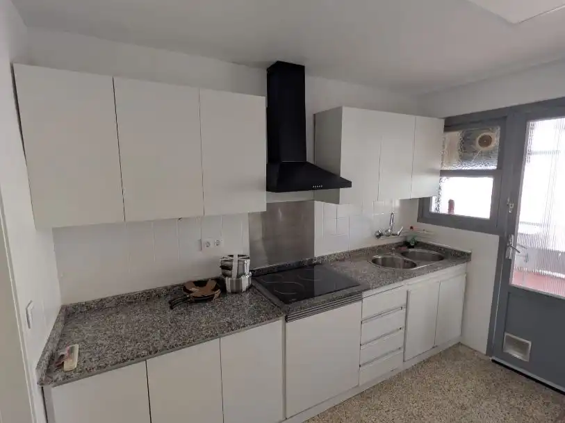 Habitación en Carrer Portes d'Oriola, 2, Crevillent Cocina de Piso para compartir en Crevillent con Aire acondicionado, Calefacción y Amueblado