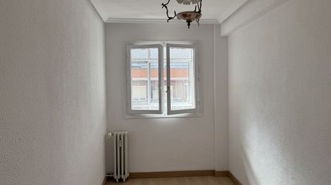 Photo 3 of Flat for sale in Calle Pérez Galdós, 16, Circular, Valladolid Capital