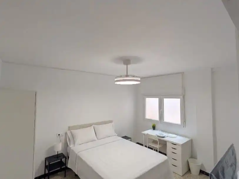 Bedroom of Flat for share in Crevillent  with Air Conditioner, Heating and Terrace