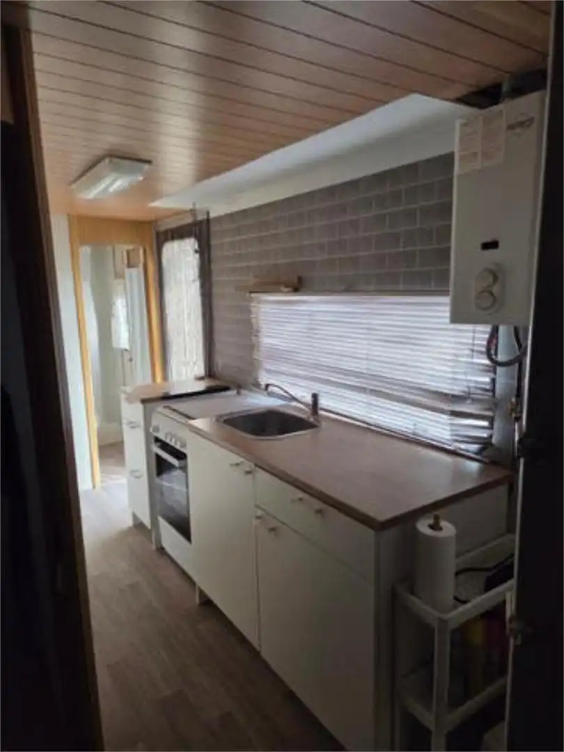 Apartament en venda a Porqueres Cuina de Apartament en venda en Porqueres amb Terrassa