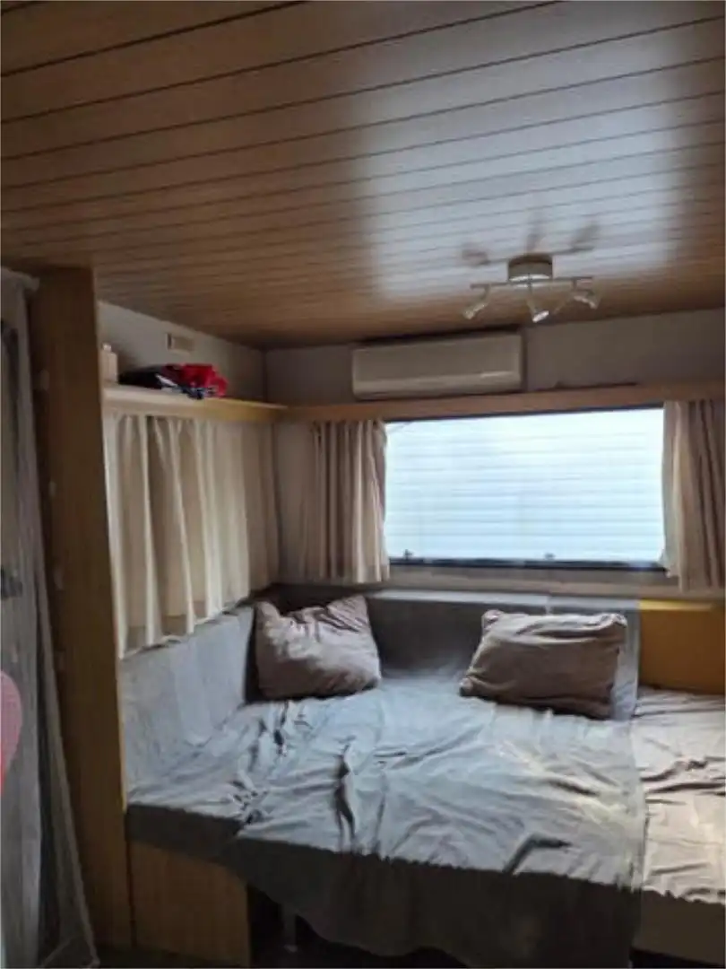 Apartament en venda a Porqueres Dormitori de Apartament en venda en Porqueres amb Terrassa