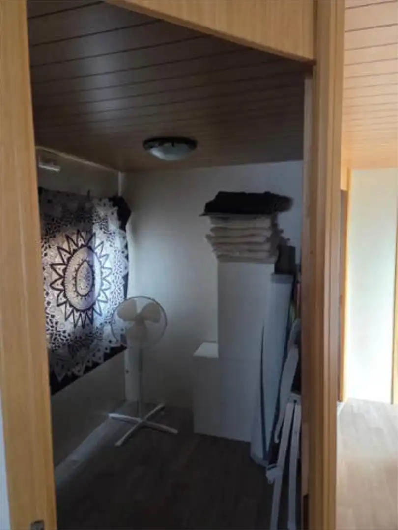Apartament en venda a Porqueres Dormitori de Apartament en venda en Porqueres amb Terrassa