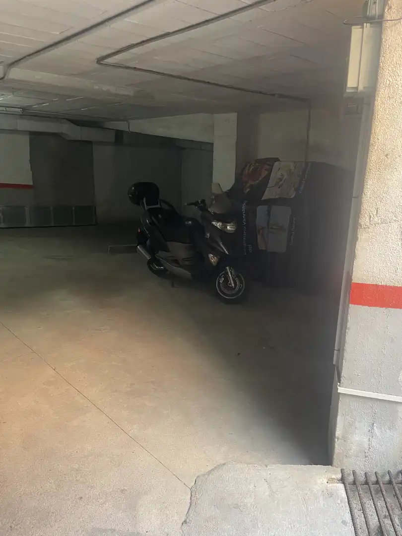 Parking of Garage for rent in Cangas 