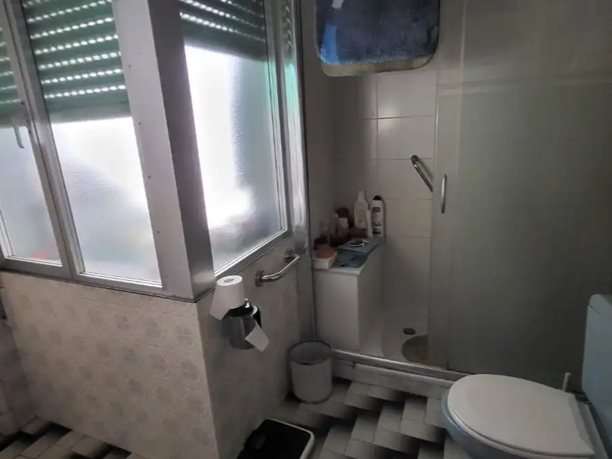 Bathroom of Flat for sale in Vilanova de Arousa  with Heating, Private garden and Parquet flooring