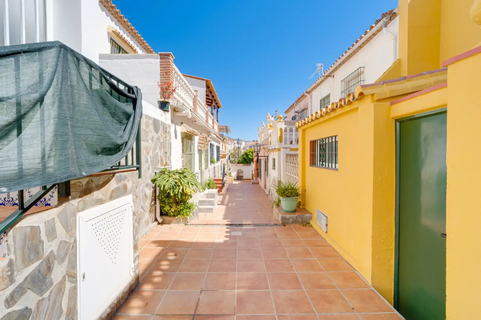 Vista exterior de Casa adosada en venta en Mijas con Aire acondicionado, Terraza y Balcón