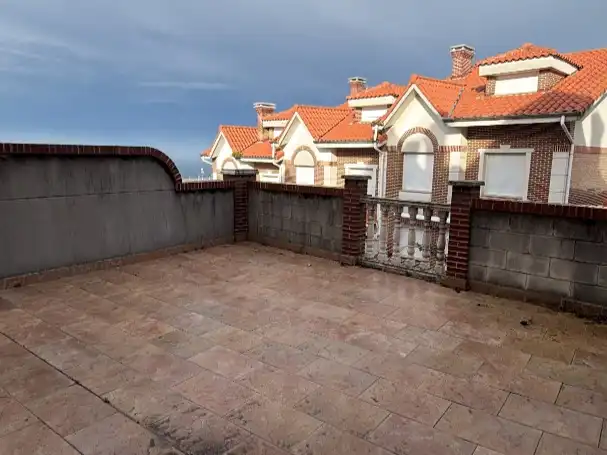 Piso en venta en Barrio las Rozas, Centro Terraza de Piso en venta en Castro-Urdiales con Calefacción