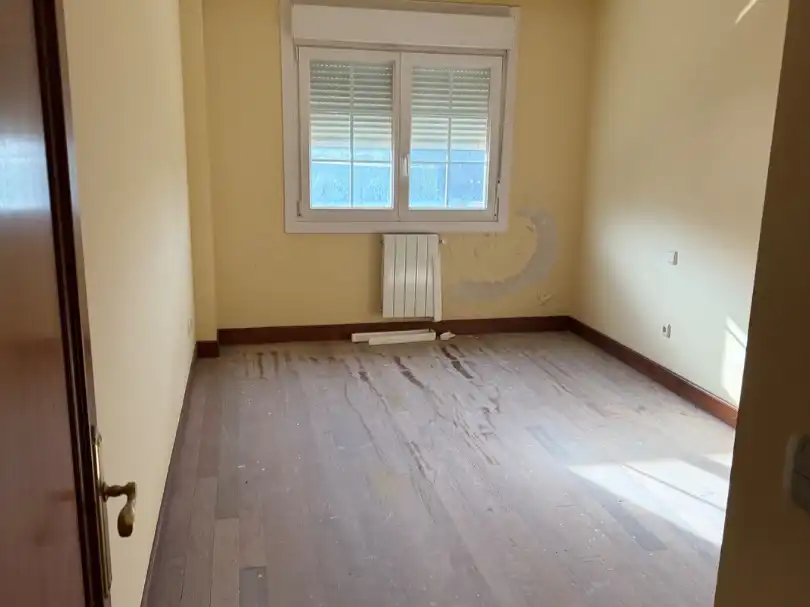 Piso en venta en Barrio las Rozas, Centro Habitación de Piso en venta en Castro-Urdiales con Calefacción