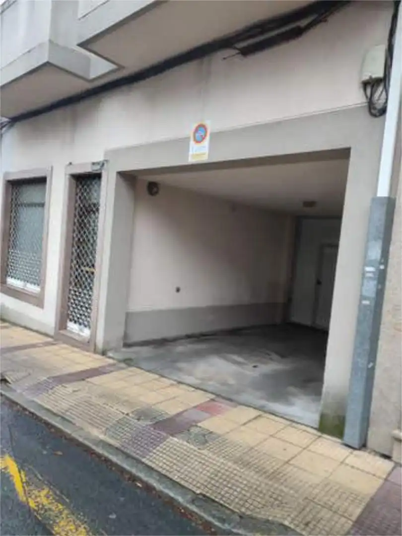 Garaje de alquiler en Arzúa Parking de Garaje de alquiler en Arzúa