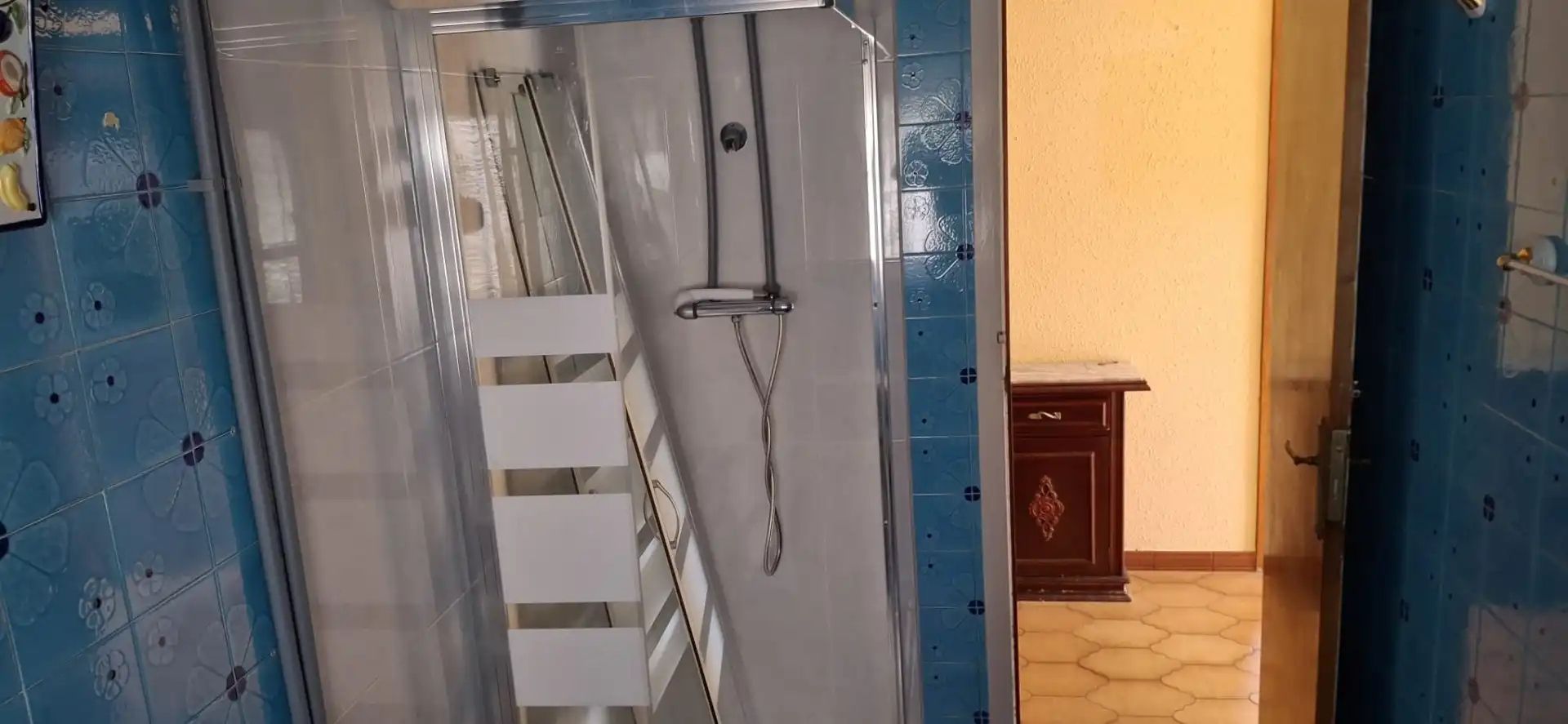 Houses for sale in Rúa Covaterreña, 35, Baiona Bathroom of Houses for sale in Baiona with Private garden, Terrace and Storage room
