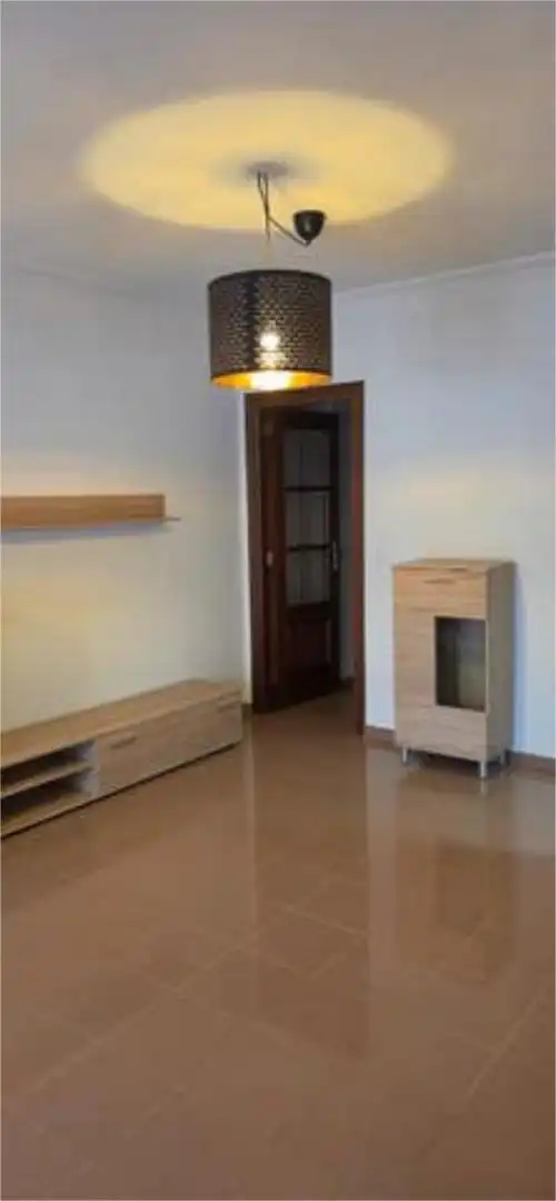 Pis de lloguer a La Salle - Cuatro Torres Sala d'estar de Pis de lloguer en Santa Cruz de Tenerife