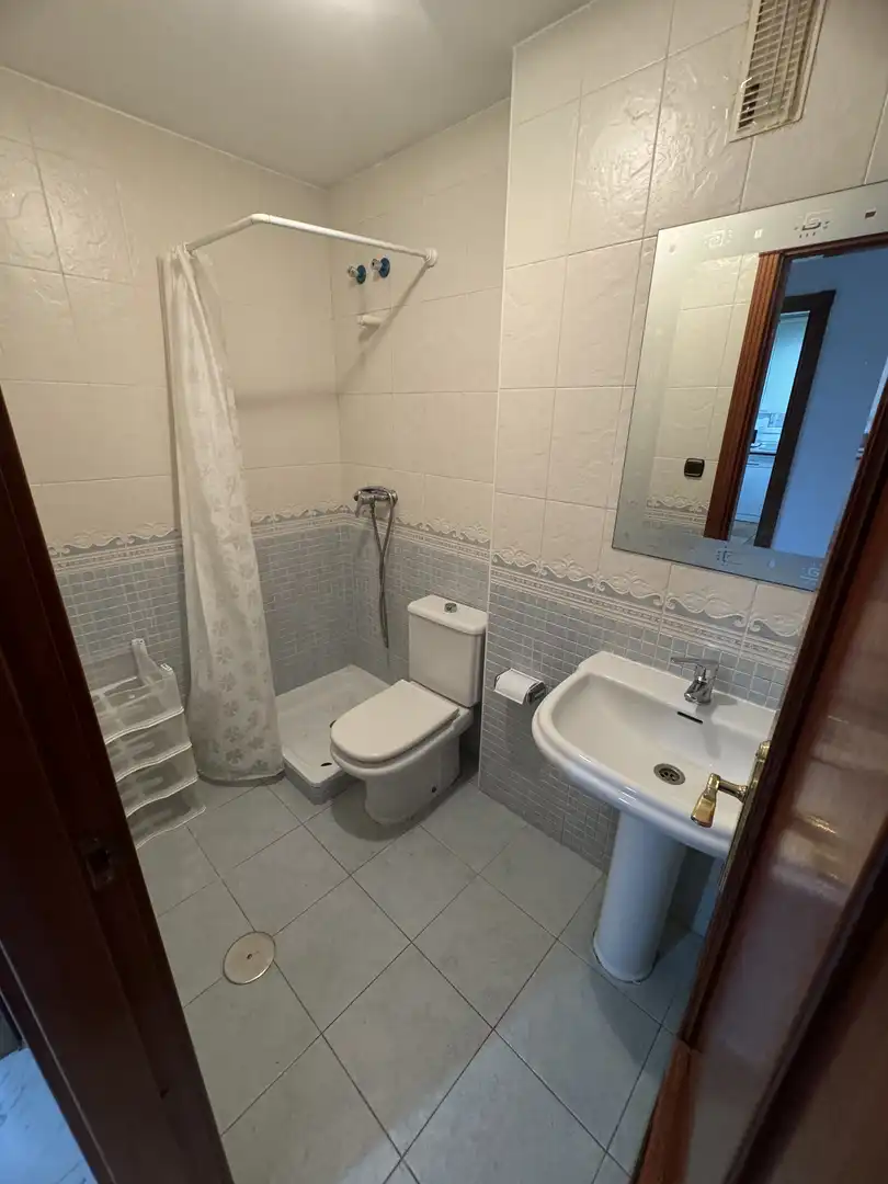 Piso de alquiler en Paseo Marítimo, Alcalde Rafael Ginel, San Lorenzo Baño de Piso de alquiler en Melilla con Aire acondicionado, Calefacción y Jardín privado