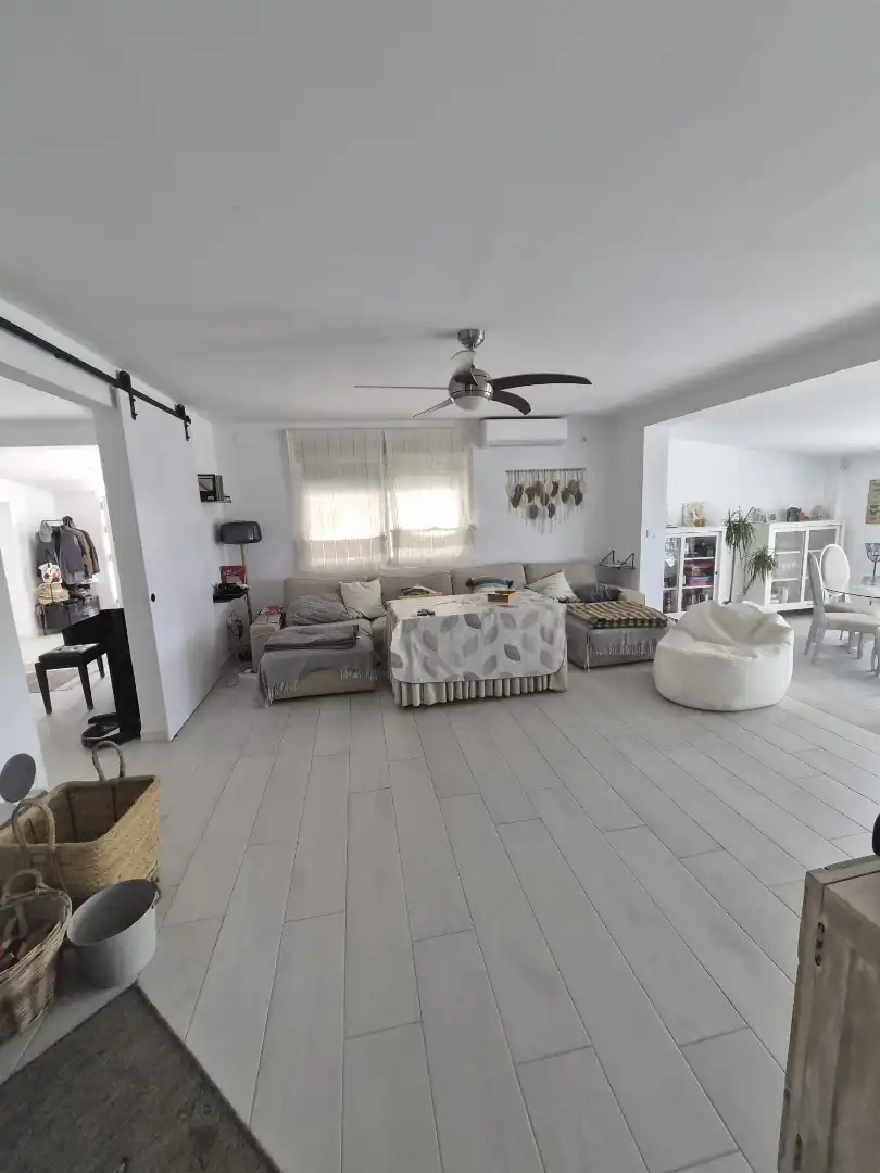Houses for sale in Diseminado Poligono 25, 28, Casalpalma - Fahala Living room of Houses for sale in Cártama with Air Conditioner, Terrace and Swimming Pool