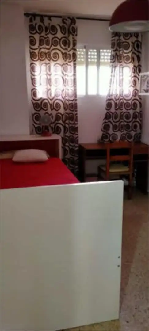 Habitación de Casa o chalet de alquiler en Cádiz
