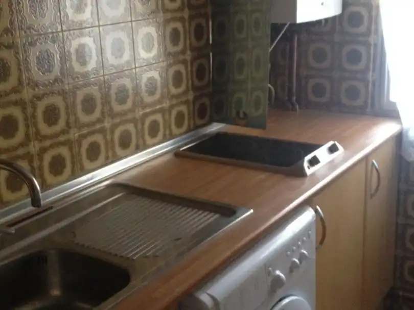 Pis de lloguer a Calle Oliana, 2, Pinar del Rey Cuina de Pis de lloguer en Madrid amb Moblat