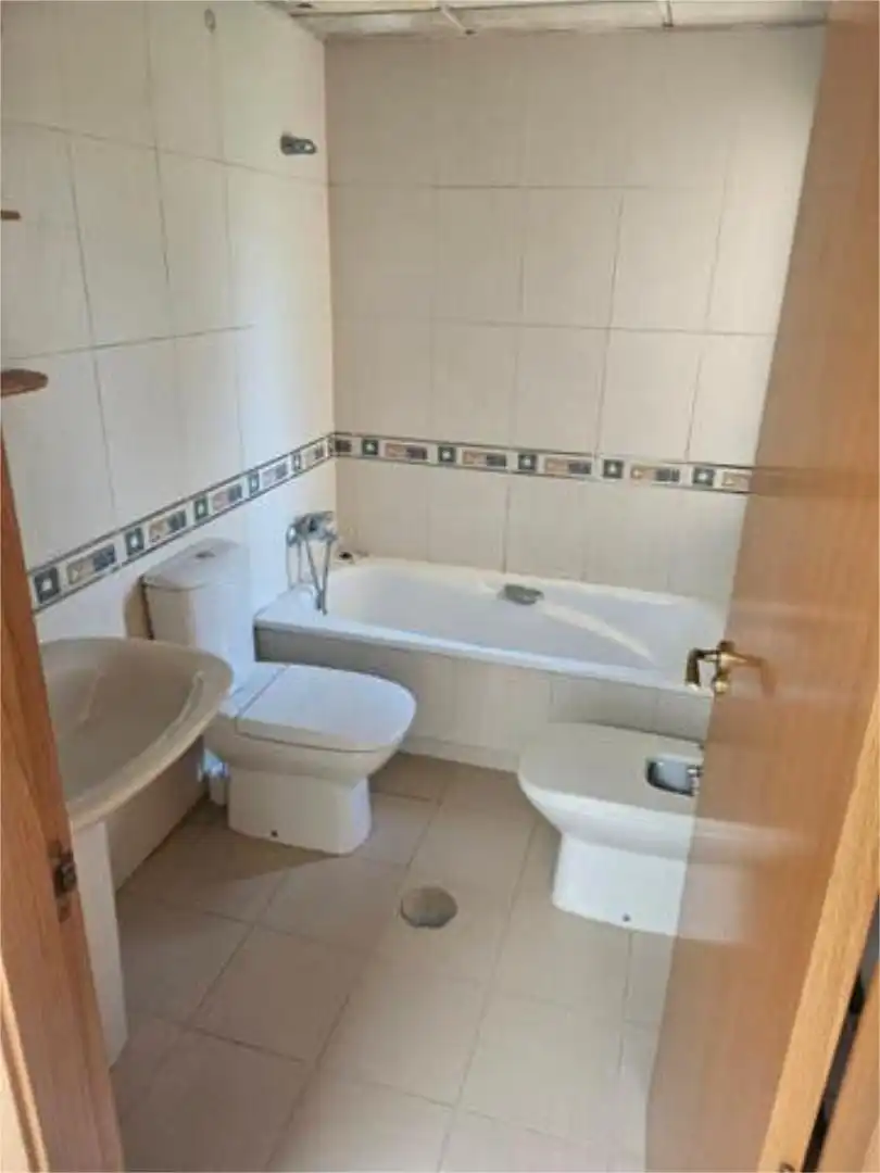 Casa adosada de alquiler en Almajada - Ravel Baño de Casa adosada de alquiler en Mutxamel con Calefacción, Jardín privado y Terraza