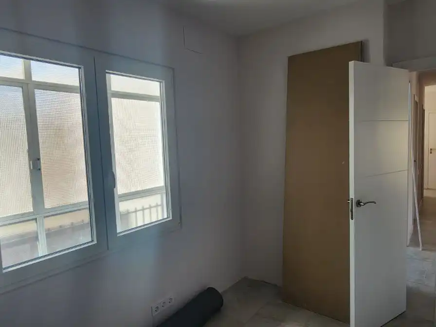 Piso en venta en Calle Francisco Carratalá Cernuda, 29, Campoamor Habitación de Piso en venta en Alicante / Alacant con Aire acondicionado, Terraza y Balcón
