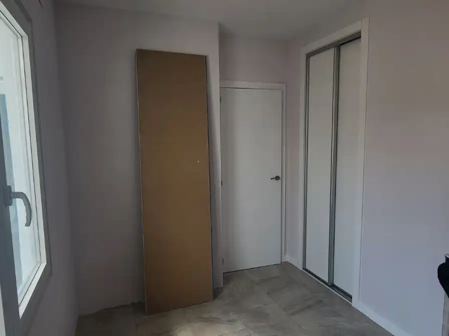 Piso en venta en Calle Francisco Carratalá Cernuda, 29, Campoamor Habitación de Piso en venta en Alicante / Alacant con Aire acondicionado, Terraza y Balcón