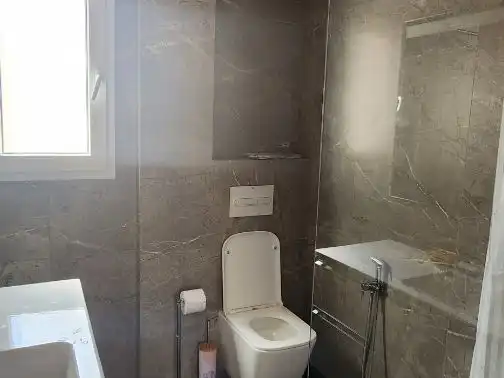 Piso en venta en Calle Francisco Carratalá Cernuda, 29, Campoamor Baño de Piso en venta en Alicante / Alacant con Aire acondicionado, Terraza y Balcón