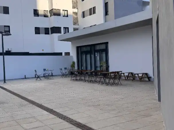 Terrasse von Wohnung zur Miete in Dos Hermanas mit Klimaanlage, Terrasse und Schwimmbad