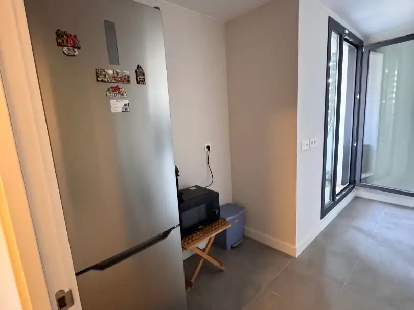 Wohnung zur Miete in Dos Hermanas mit Klimaanlage, Terrasse und Schwimmbad
