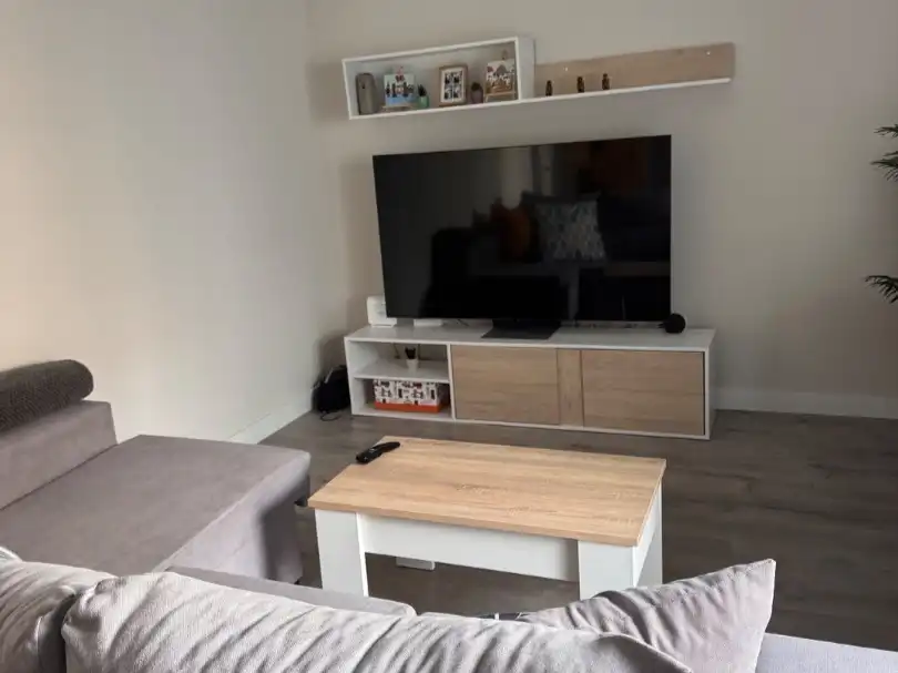 Wohnzimmer von Wohnung zur Miete in Dos Hermanas mit Klimaanlage, Terrasse und Schwimmbad
