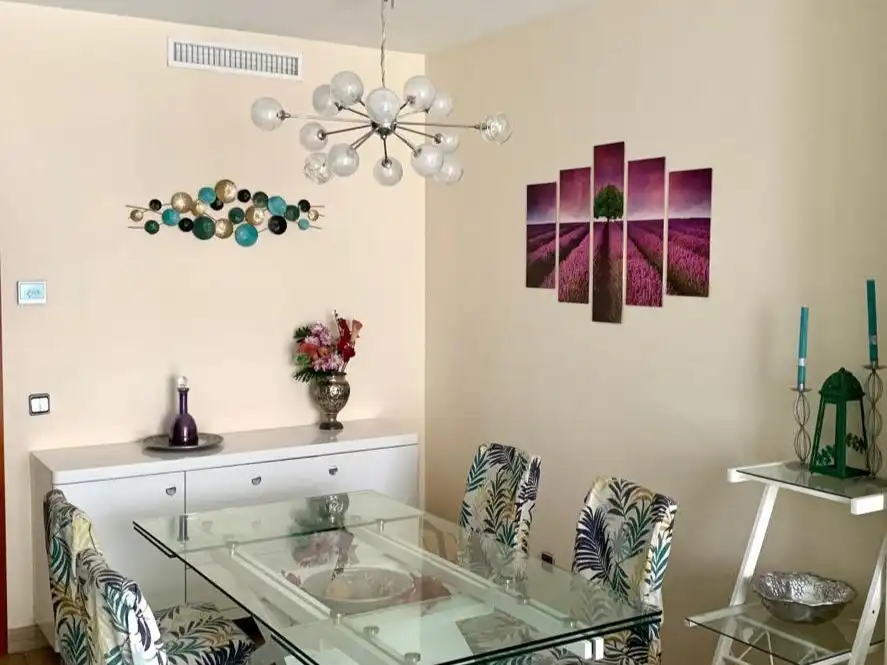 Comedor de Piso de alquiler en Madrid con Aire acondicionado, Calefacción y Parquet