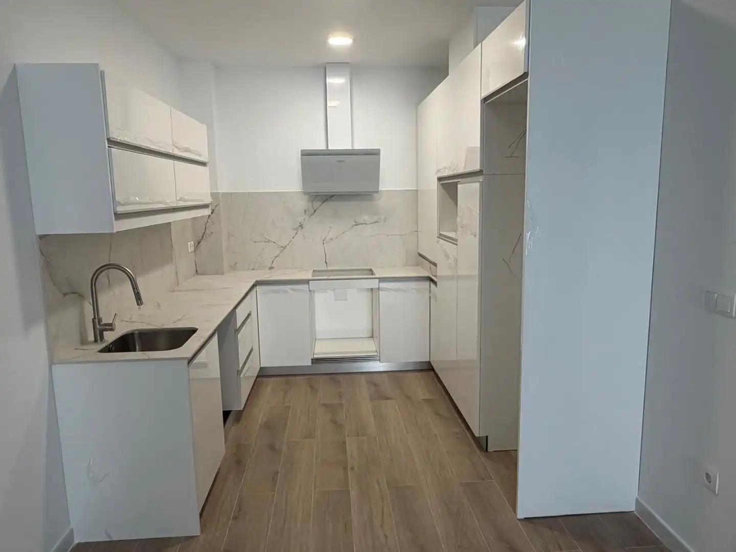 Flat for sale in Calle Tirso de Molina, 11, Prosperidad Kitchen of Flat for sale in Aspe with Air Conditioner