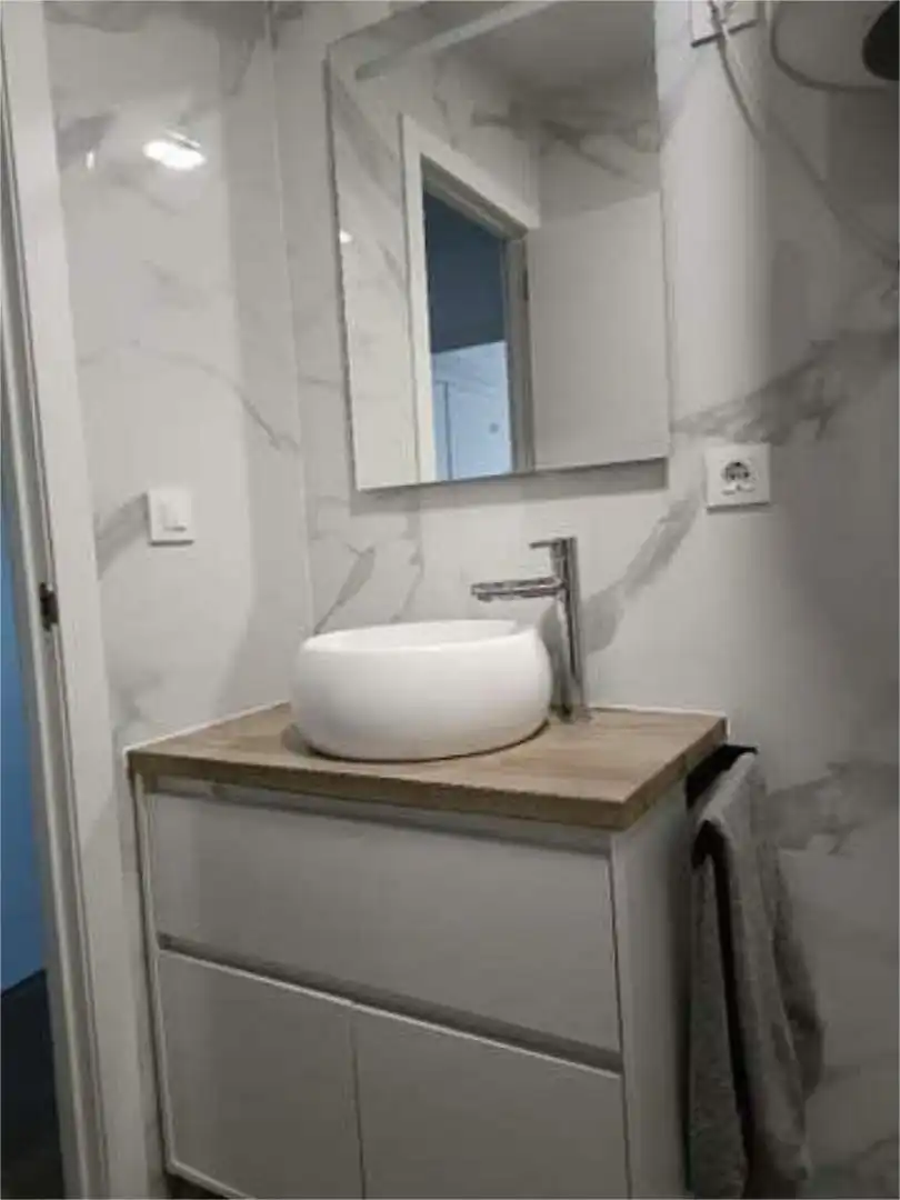 Piso de alquiler en San Jerónimo - La Bachillera Baño de Piso de alquiler en Sevilla con Terraza, Amueblado y Se aceptan mascotas
