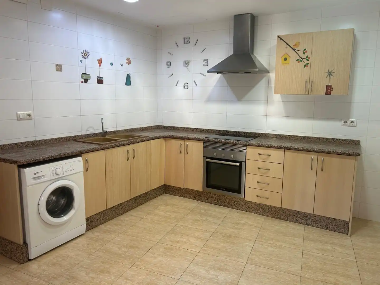 Flat for rent in Carrer de Sant Cristòfol, 1, Sueca ciudad Kitchen of Flat for rent in Sueca with Terrace and Storage room