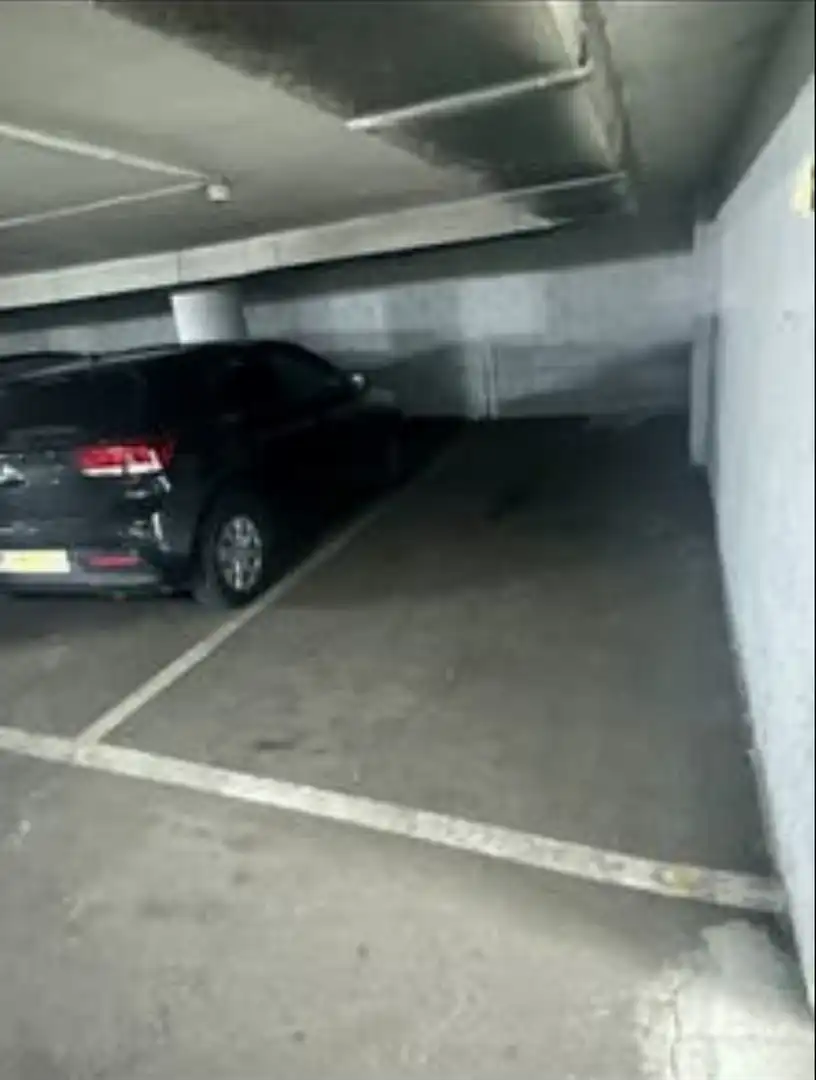 Garaje de alquiler en Calle de Rafael Salazar Alonso, 18, Estrella Parking de Garaje de alquiler en Madrid