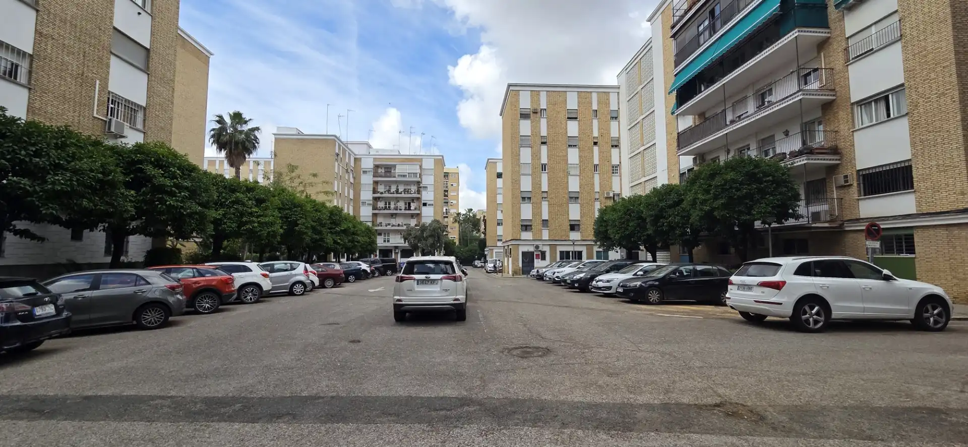 Parking of Flat for sale in Sevilla  with Heating, Private garden and Parquet flooring