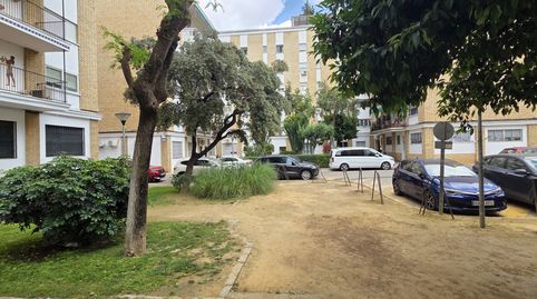 Photo 3 of Flat for sale in Plaza Doctor González Gramage, 2-6, Barrio del Nervión, Sevilla Capital