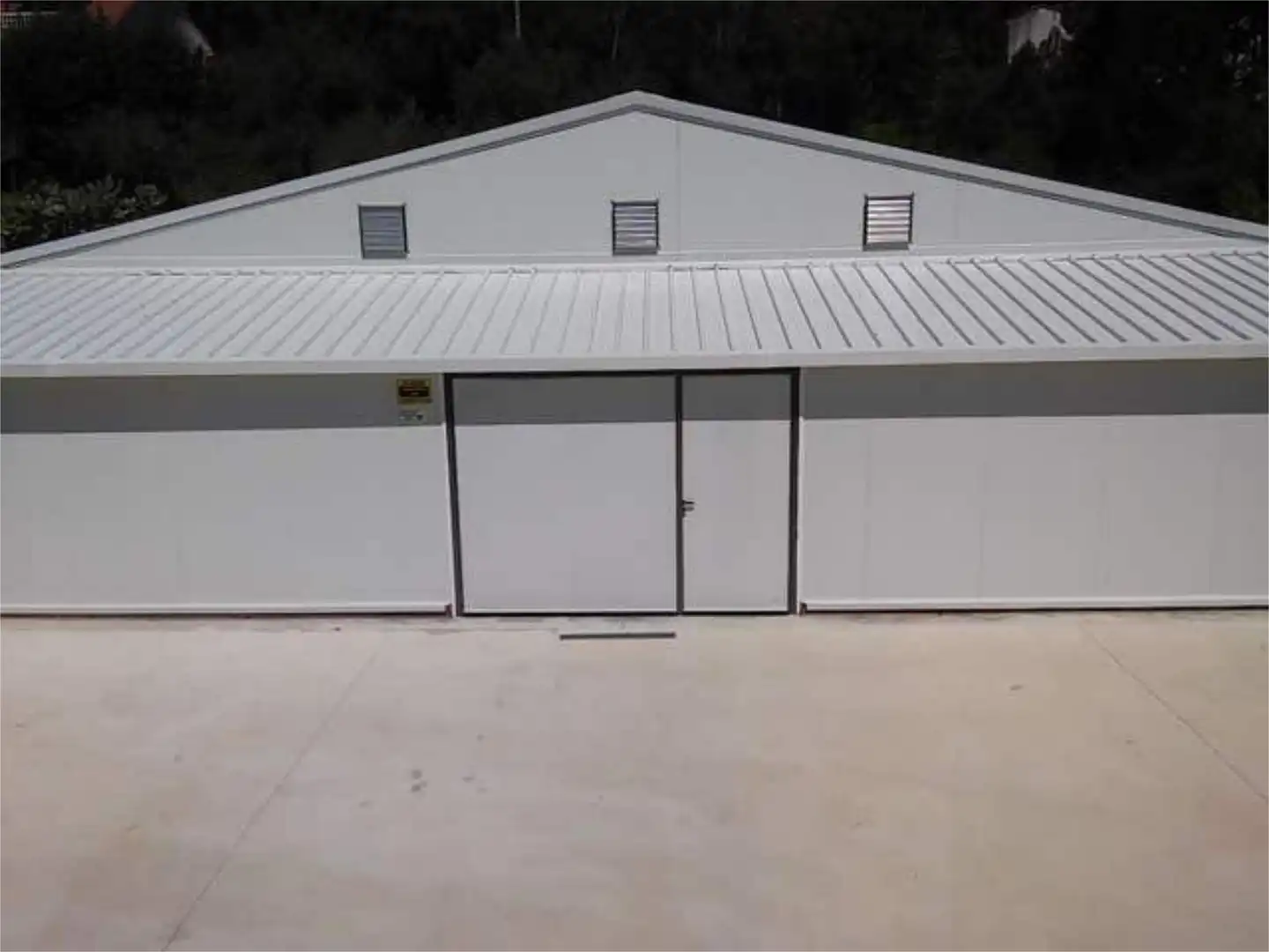Industrial buildings for rent in Piedralaves Exterior view of Industrial buildings for rent in Piedralaves with Air Conditioner