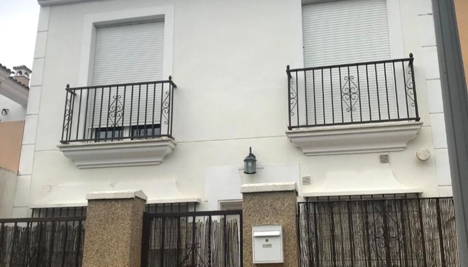 Pis en venda a Calle la Encina, 3, La Carlota, Córdoba - imatge 1 Foto 1 de Pis en venda a Calle la Encina, 3, La Carlota, Córdoba