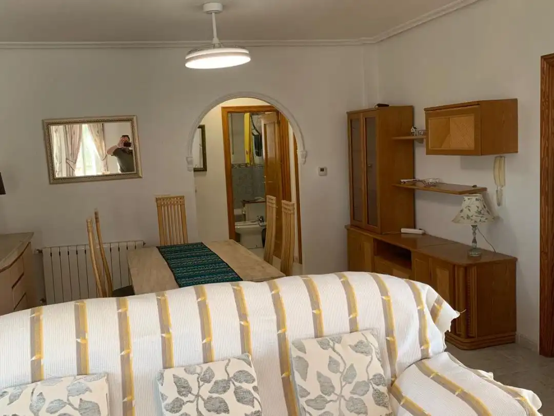 Piso en venta en Calle Holanda, 15, Bigastro Sala de estar de Piso en venta en Bigastro con Aire acondicionado, Calefacción y Jardín privado
