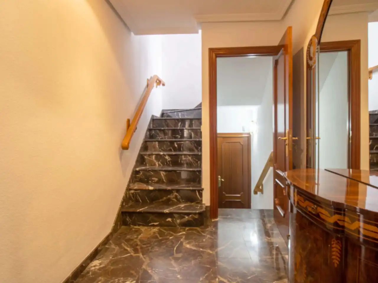 Detached homes for sale in Calle Cronista Cazabán, 5, Úbeda Detached homes for sale in Úbeda with Air Conditioner, Heating and Terrace