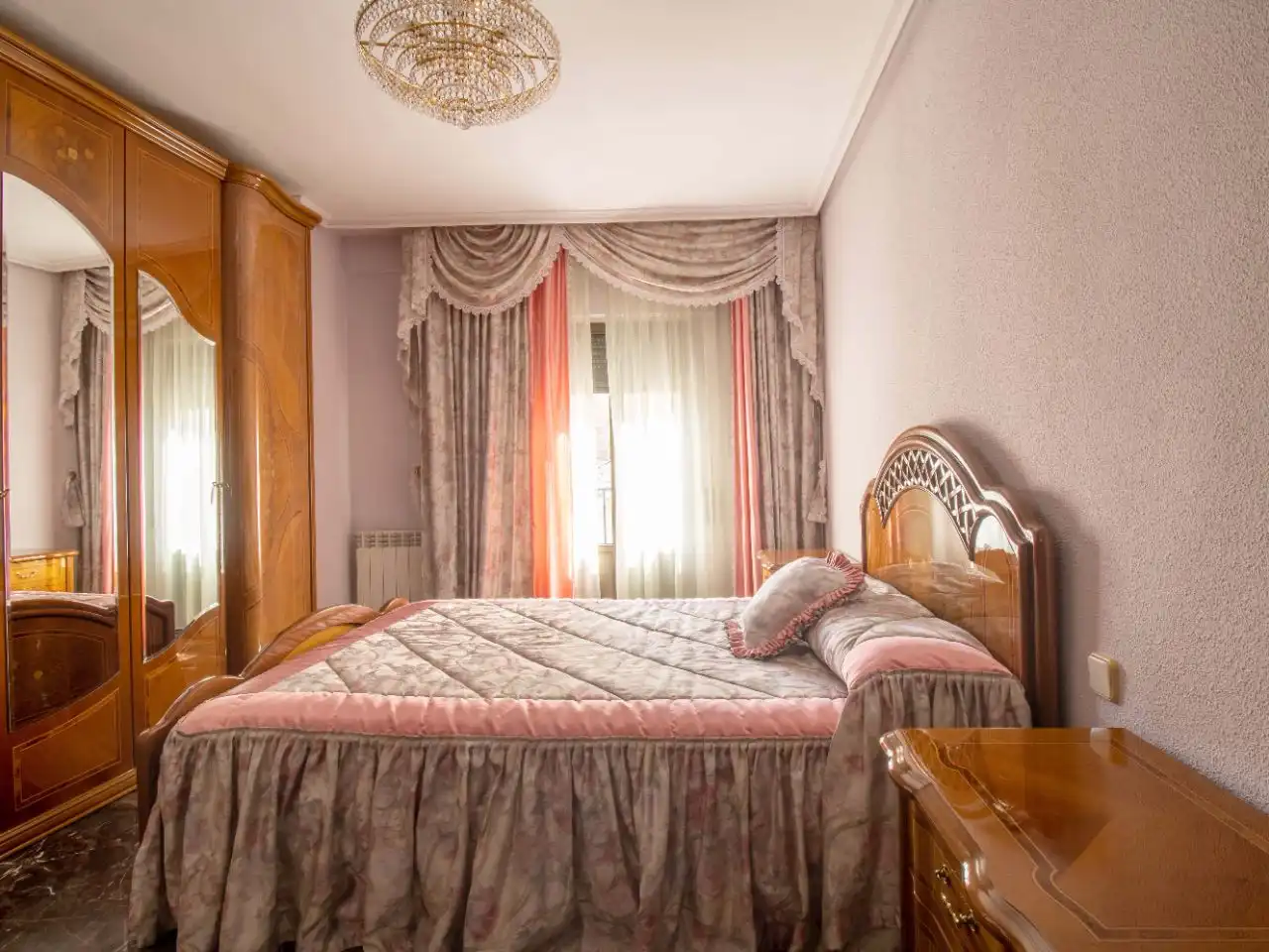Detached homes for sale in Calle Cronista Cazabán, 5, Úbeda Bedroom of Detached homes for sale in Úbeda with Air Conditioner, Heating and Terrace
