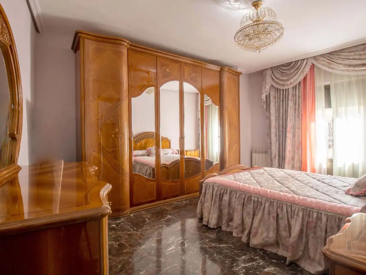 Detached homes for sale in Calle Cronista Cazabán, 5, Úbeda Bedroom of Detached homes for sale in Úbeda with Air Conditioner, Heating and Terrace