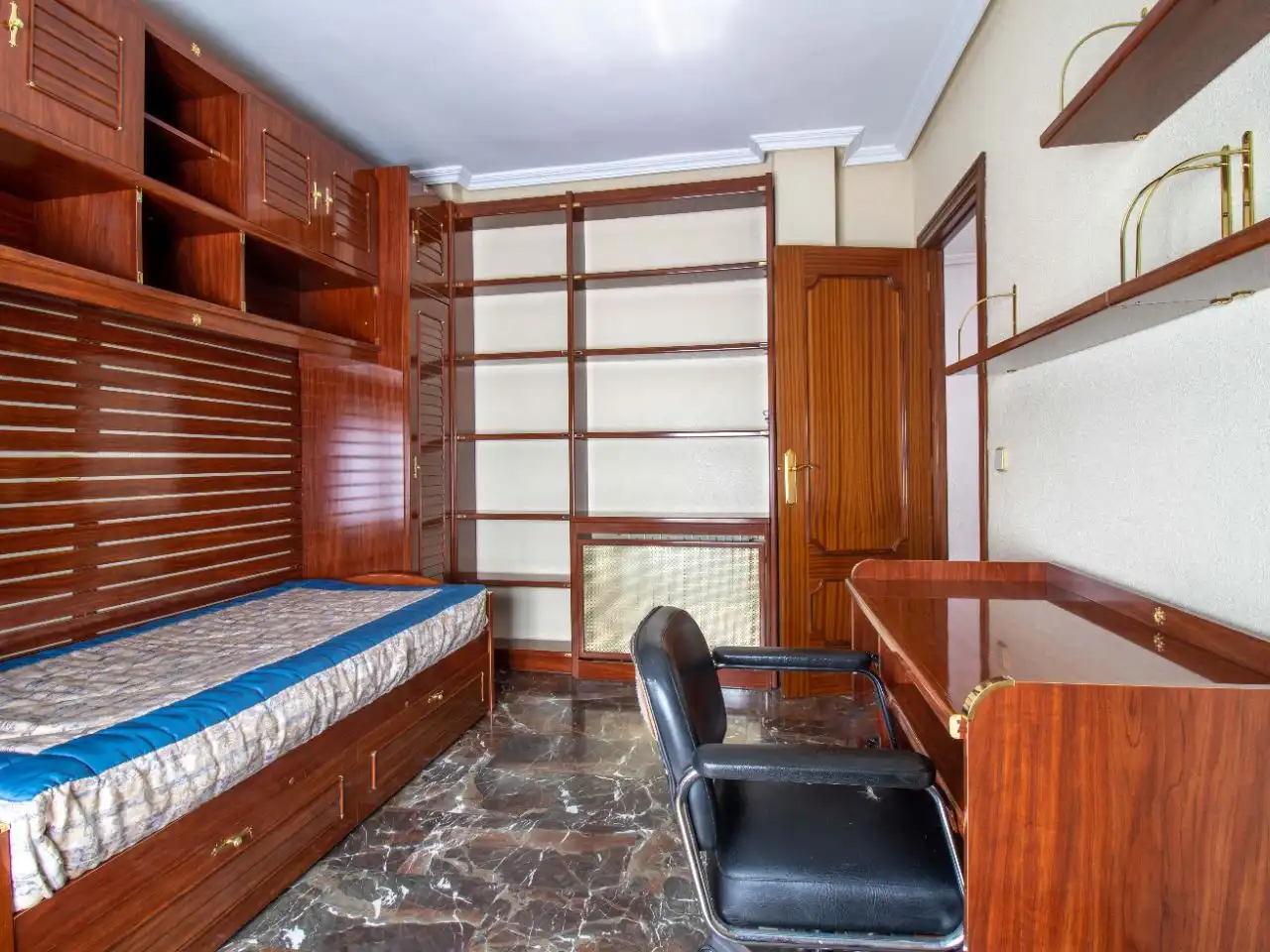 Detached homes for sale in Calle Cronista Cazabán, 5, Úbeda Bedroom of Detached homes for sale in Úbeda with Air Conditioner, Heating and Terrace