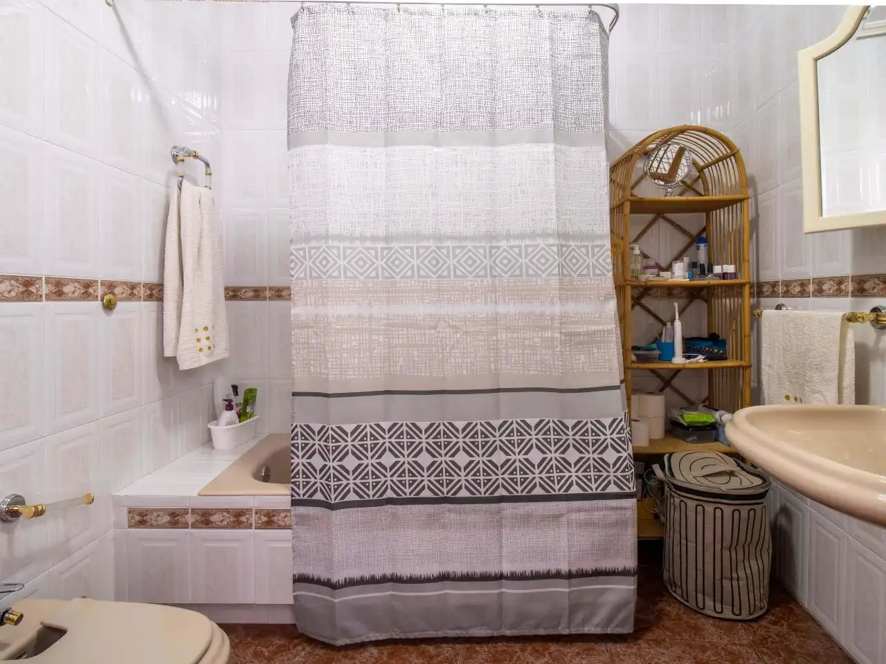 Detached homes for sale in Calle Cronista Cazabán, 5, Úbeda Bathroom of Detached homes for sale in Úbeda with Air Conditioner, Heating and Terrace