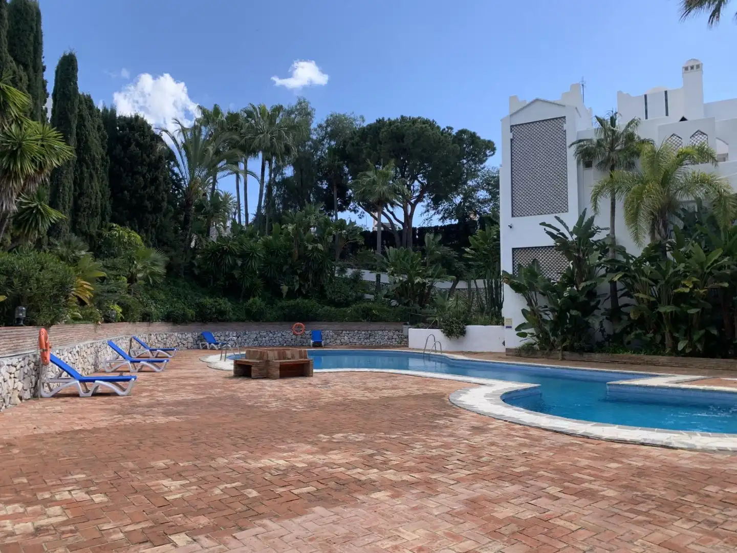 Piscina de Apartament de lloguer en Marbella amb Aire condicionat, Calefacció i Terrassa