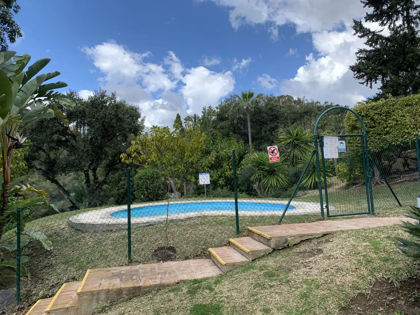 Piscina de Apartament de lloguer en Marbella amb Aire condicionat, Calefacció i Terrassa