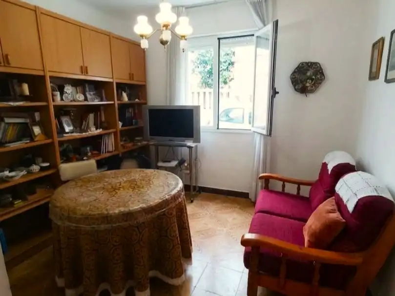 Pis en venda a Rúa Caravel, 3, Teis Sala d'estar de Pis en venda en Vigo amb Terrassa, Traster i Moblat