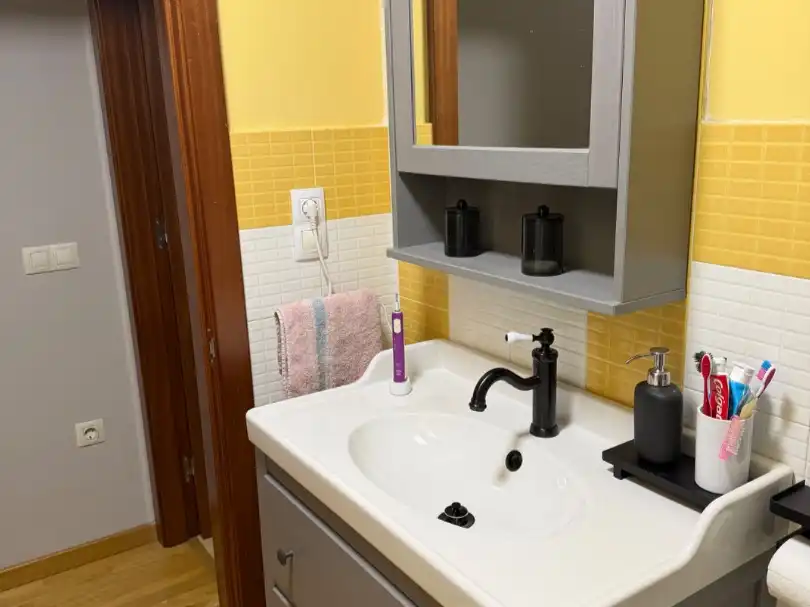 Flat for sale in As-17, 43, San Martín del Rey Aurelio Bathroom of Flat for sale in San Martín del Rey Aurelio