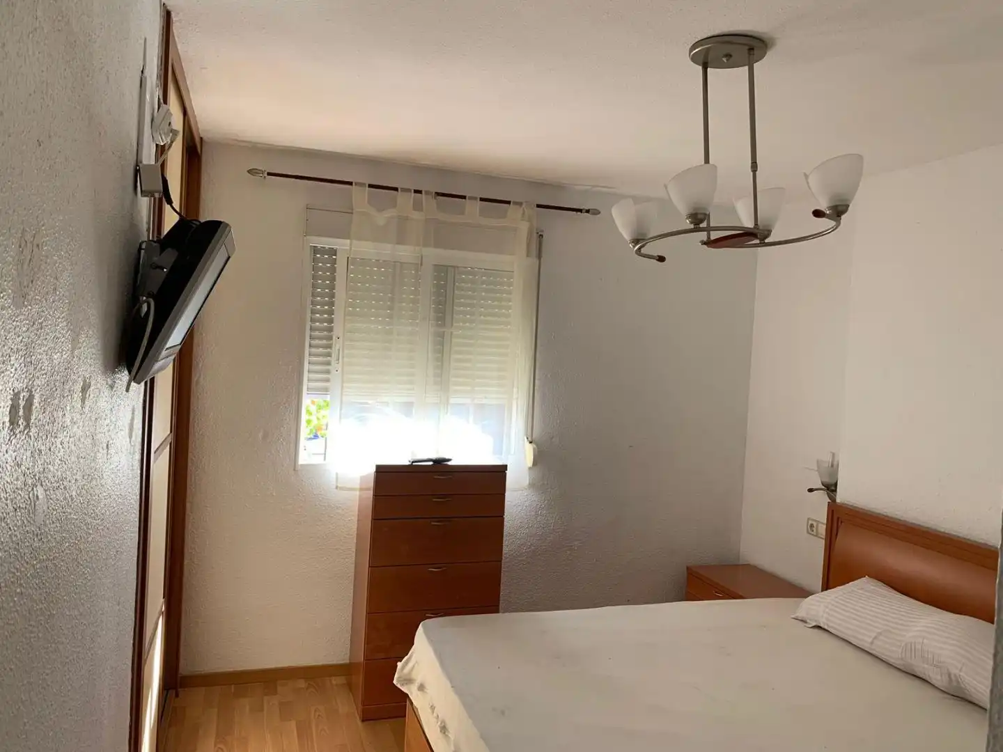 Pis en venda a Plaza de la Venta, 3, Nuevo Parque - Los Rosales - Tráfico Pesado Dormitori de Pis en venda en Huelva Capital amb Aire condicionat i Balcó