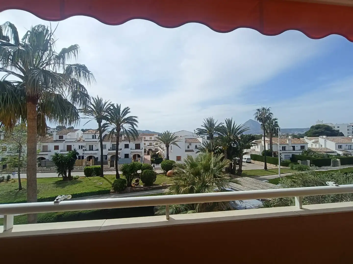 Piso de alquiler en Calle Esparta, 9, Montañar - El Arenal