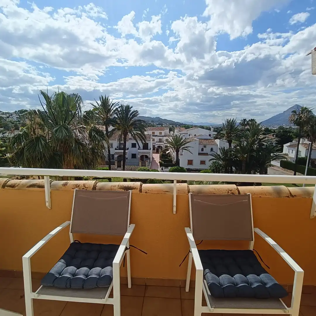 Piso de alquiler en Calle Esparta, 9, Montañar - El Arenal