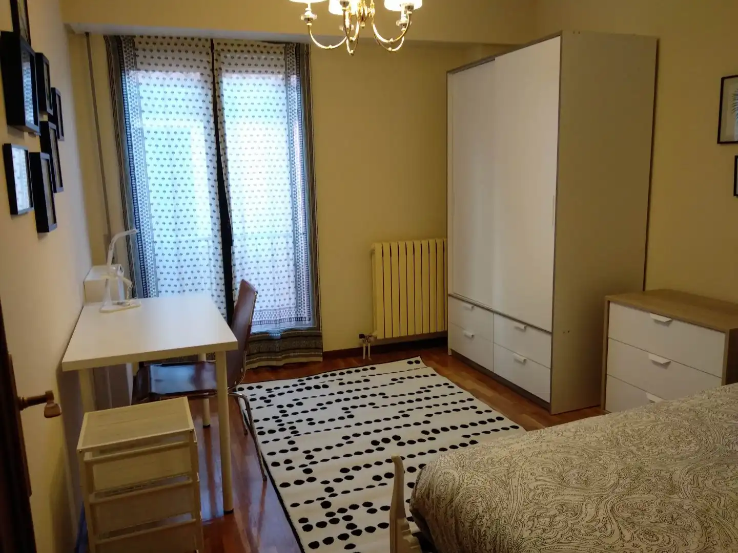 Flat for rent in Calle Caño Badillo, 7, El Ejido - Santa Ana Bedroom of Flat for rent in León Capital with Heating, Parquet flooring and Furnished