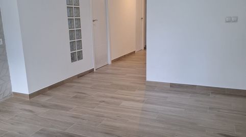 Foto 2 de Piso en venta en Calle Codorniz, 29, Los Pájaros, Sevilla Capital